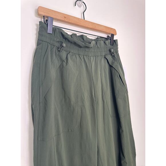 Athleta Trekkie Parachute Pant High Rise- Olive Green, PS NWT - Picture 6 of 9